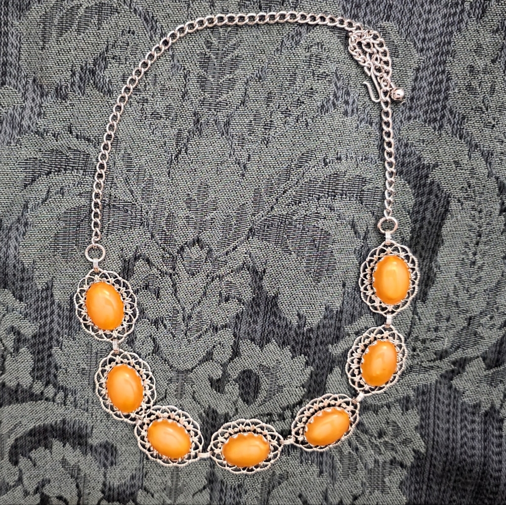 Vintage Silver Tone Necklace